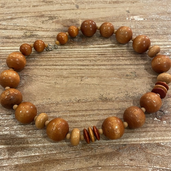 Vintage Brown Wooden Beaded Choker Collar Statement Necklace - Picture 3 of 3